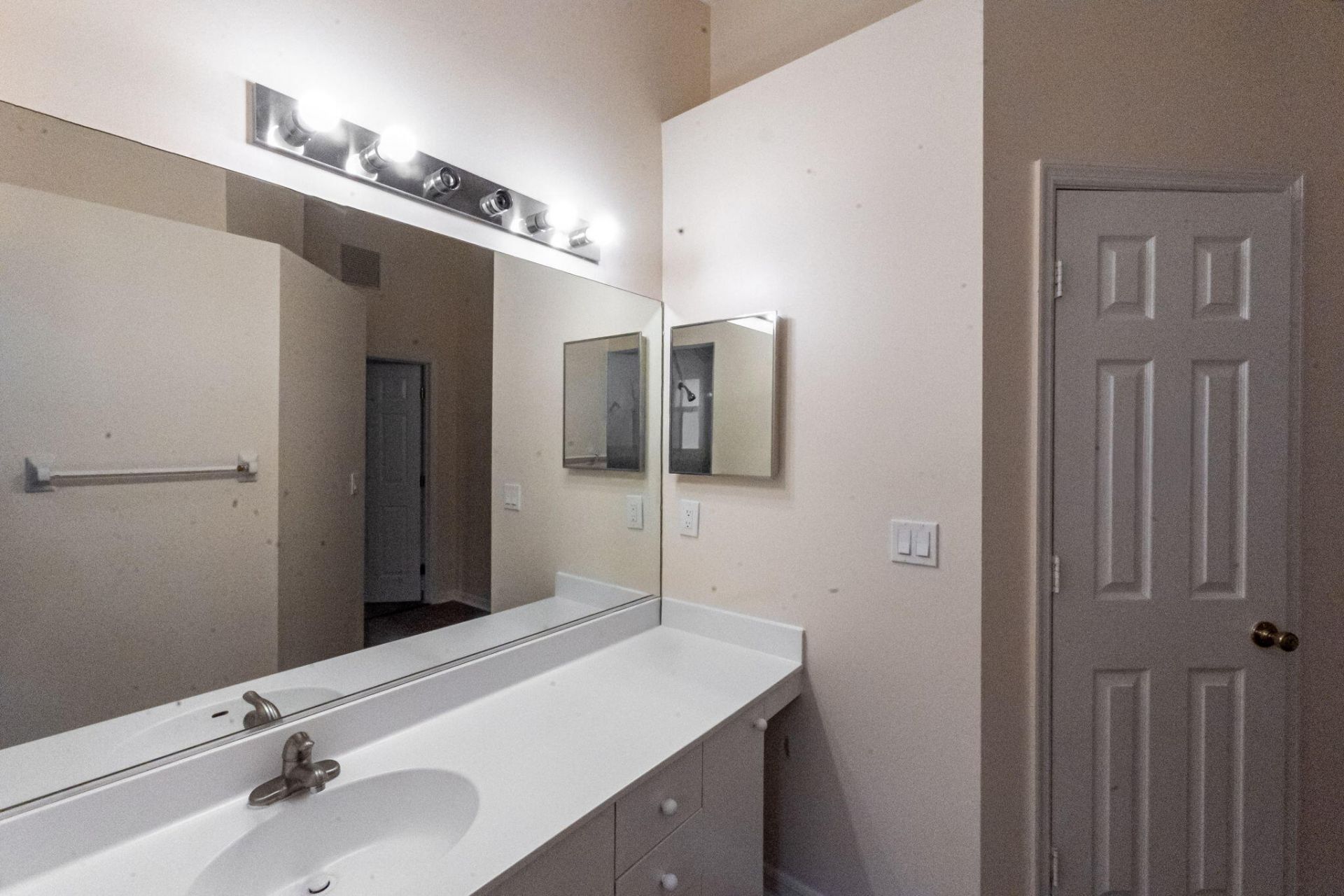 868 SW Duncan Terrace, Port Saint Lucie, FL 34953 Photo