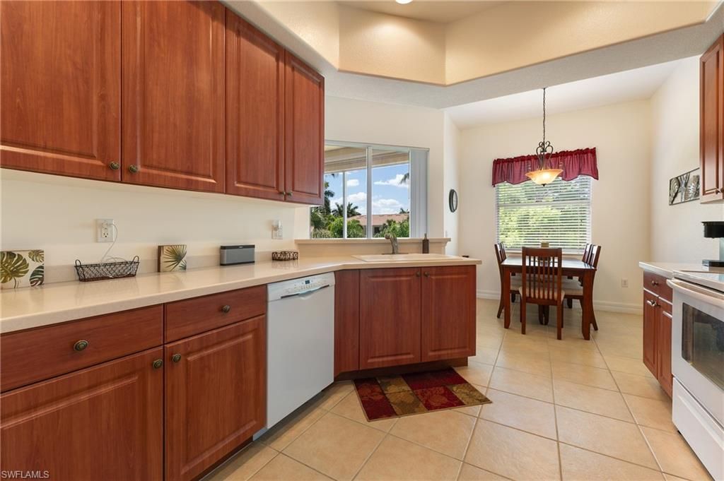 6011 Jonathans Bay Cir , Unit 402, Fort Myers, FL 33908 Photo
