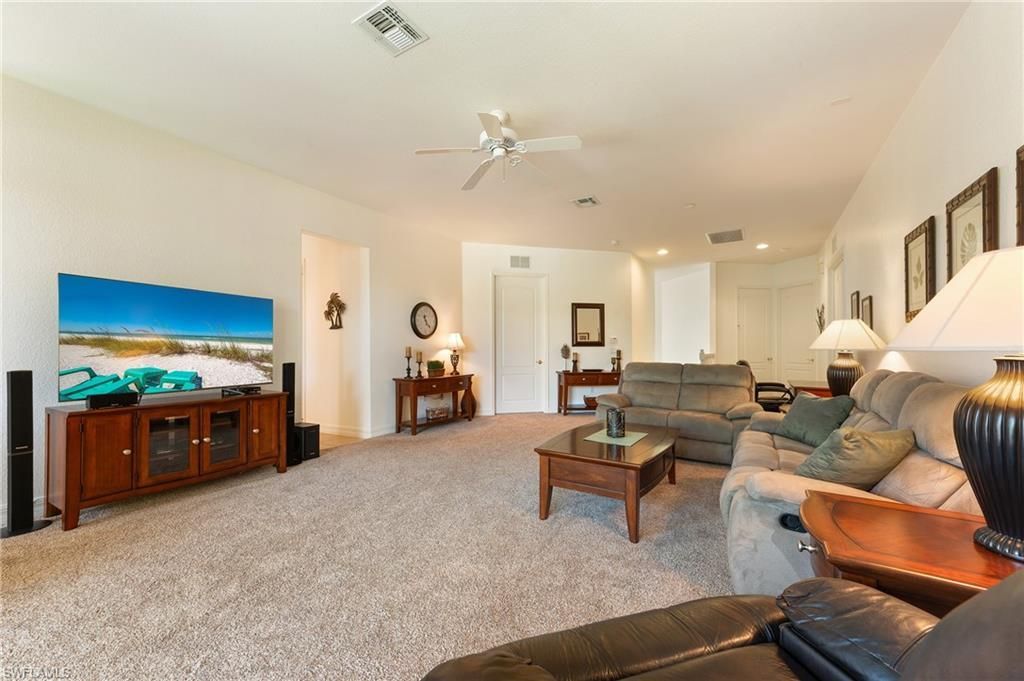 6011 Jonathans Bay Cir , Unit 402, Fort Myers, FL 33908 Photo