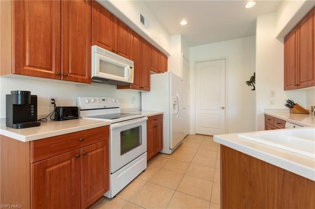 6011 Jonathans Bay Cir , Unit 402, Fort Myers, FL 33908 Photo