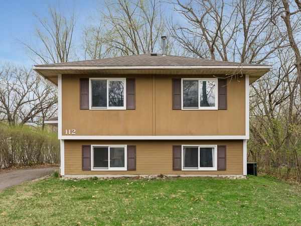 112 Mcgregor Avenue N, Mahtomedi, MN 55115