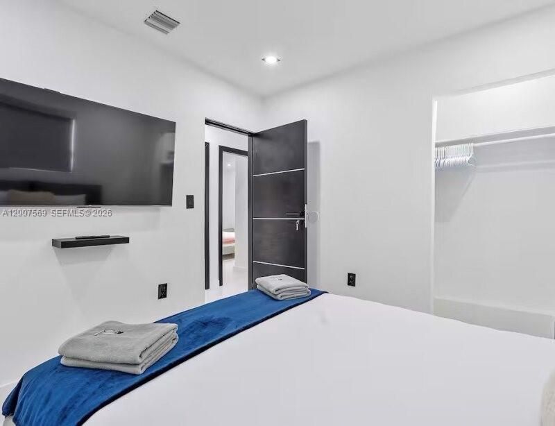 400 NW 40th St , Miami, FL 33127 Photo