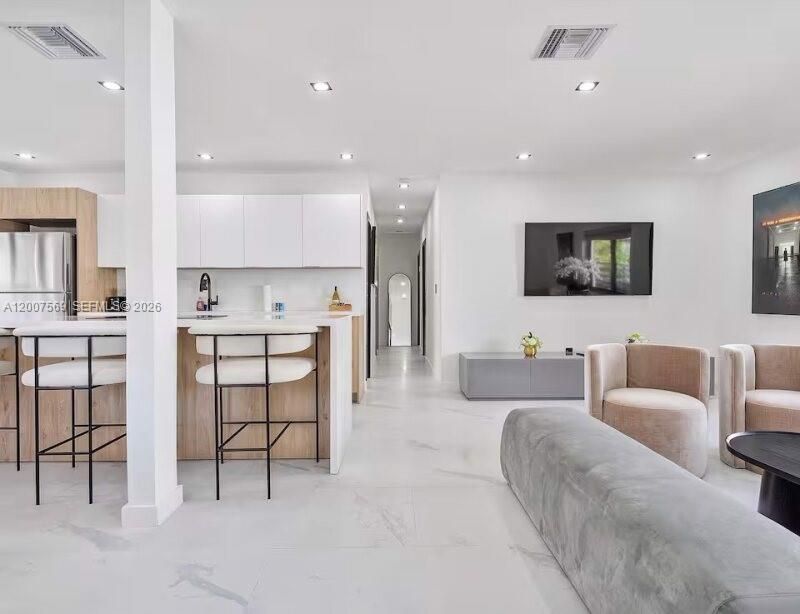 400 NW 40th St , Miami, FL 33127 Photo