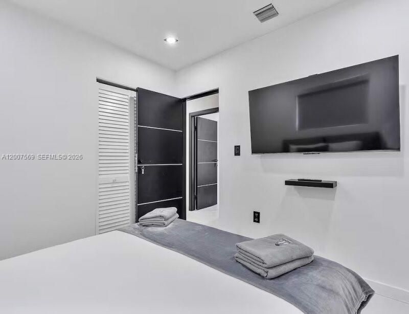 400 NW 40th St , Miami, FL 33127 Photo