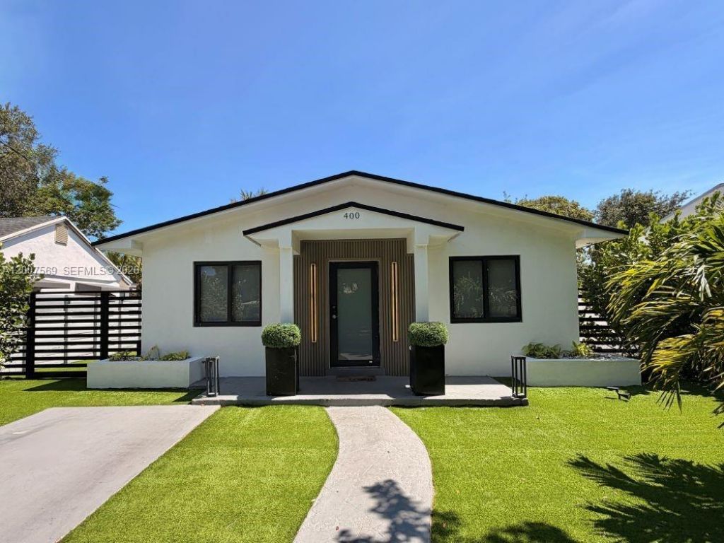 400 NW 40th St , Miami, FL 33127 Photo