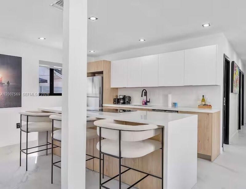 400 NW 40th St , Miami, FL 33127 Photo