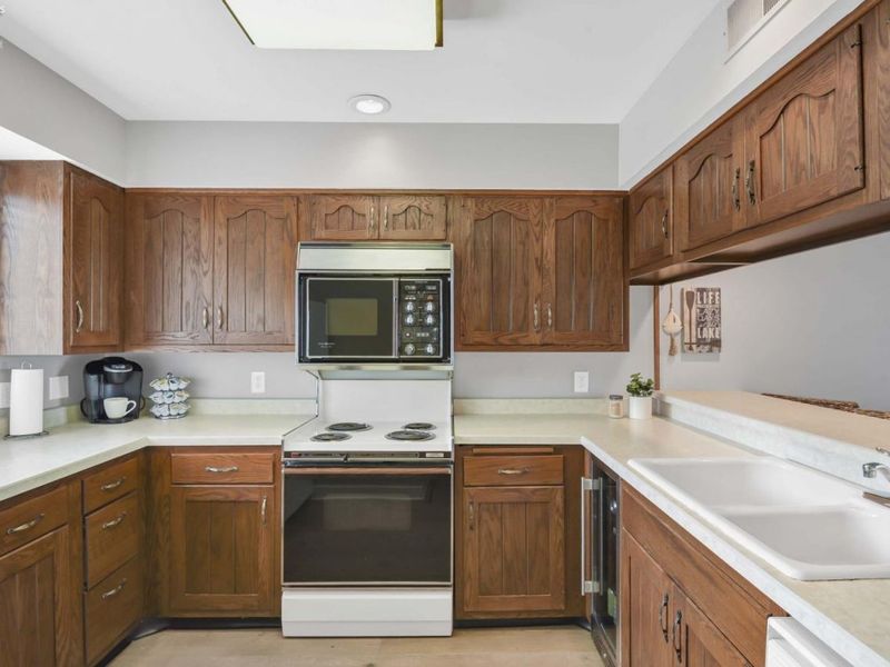 3094 N Marina View Drive, Port Clinton, OH 43452 Photo 6