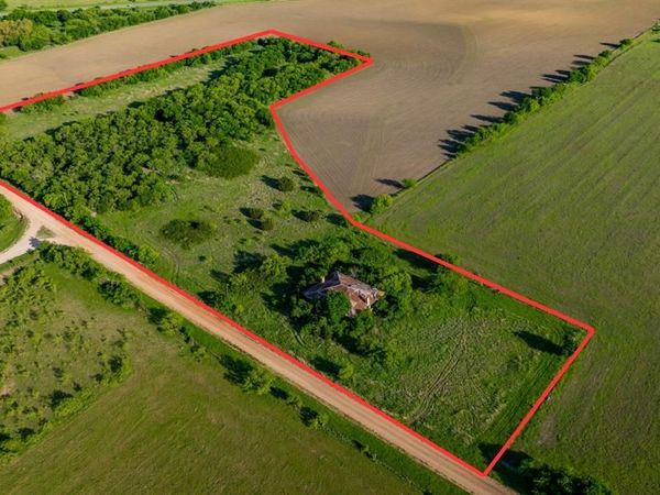 901 County Road 160 , Burkett, TX 76828