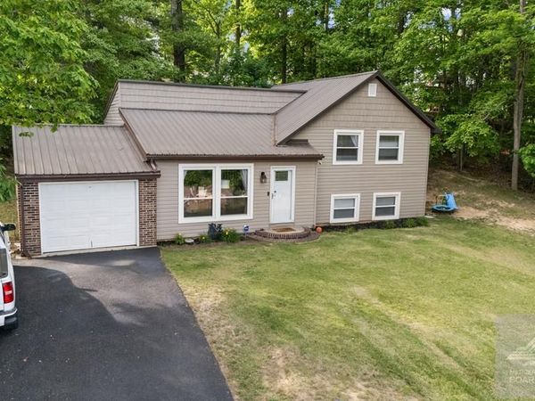 135 Bayberry Avenue, Princeton, WV 24739