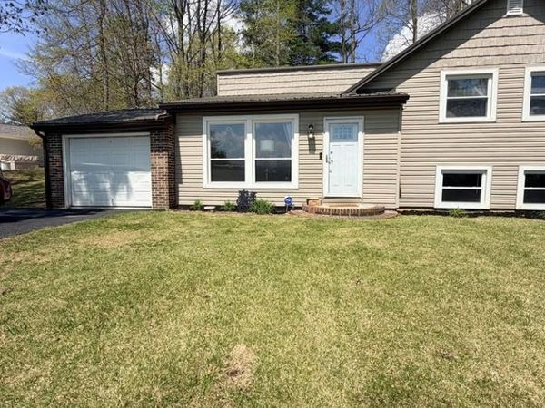 135 Bayberry Avenue, Princeton, WV 24739