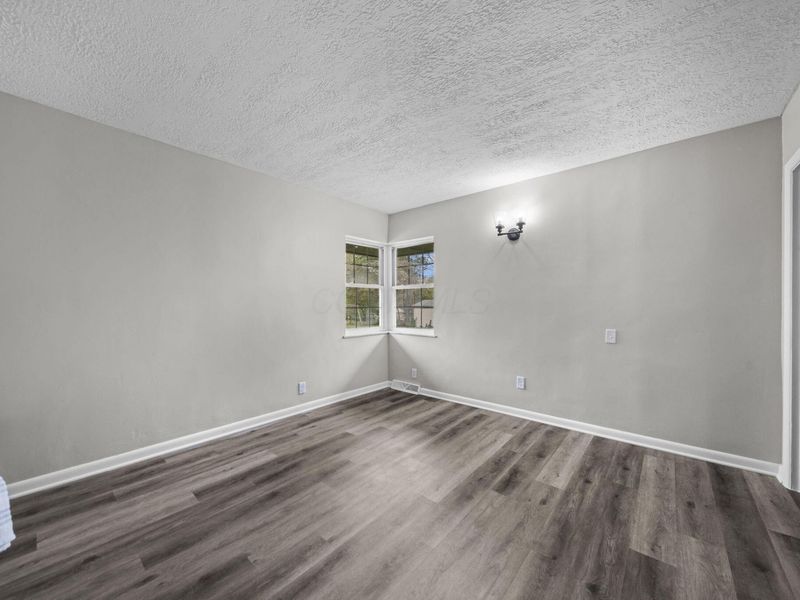 14 E North Street, Marengo, OH 43334 Photo 18