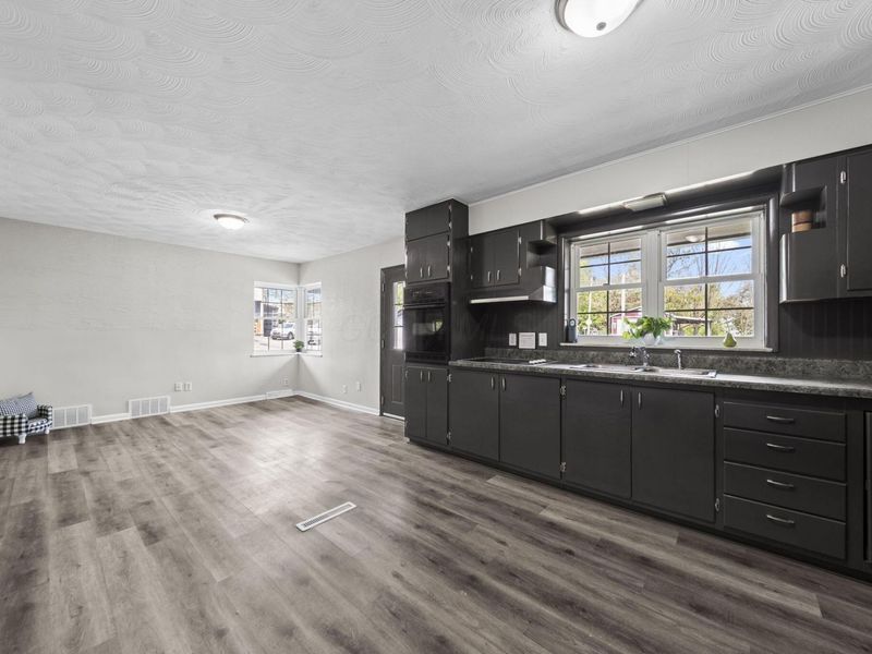 14 E North Street, Marengo, OH 43334 Photo 8