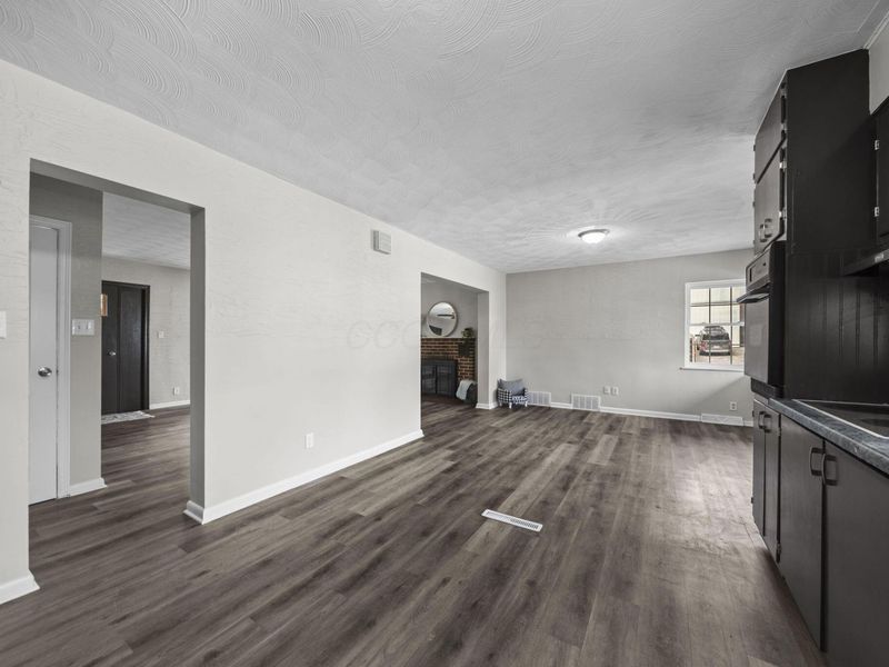 14 E North Street, Marengo, OH 43334 Photo 9