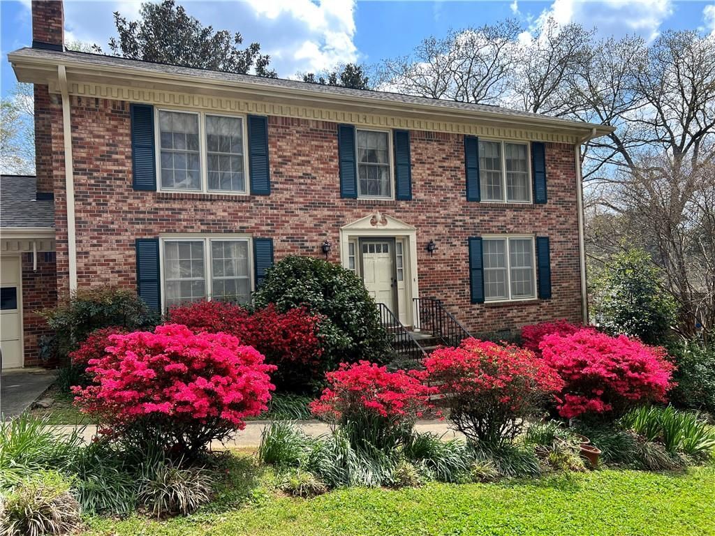 4582 Ridgeland Drive Sw, Lilburn, GA 30047 Main Photo