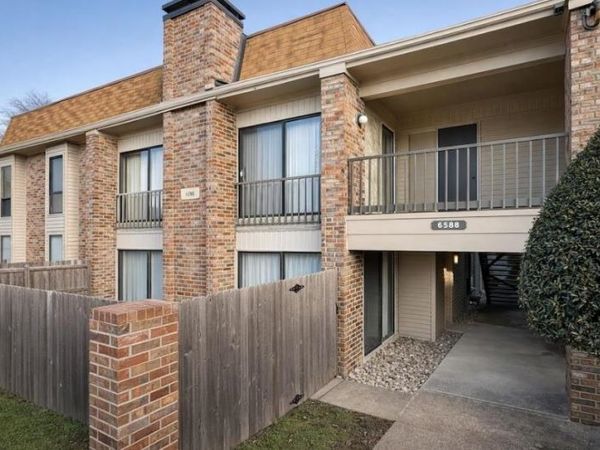 6588 S POPLAR WOODS, Unit 2, Germantown, TN 38138