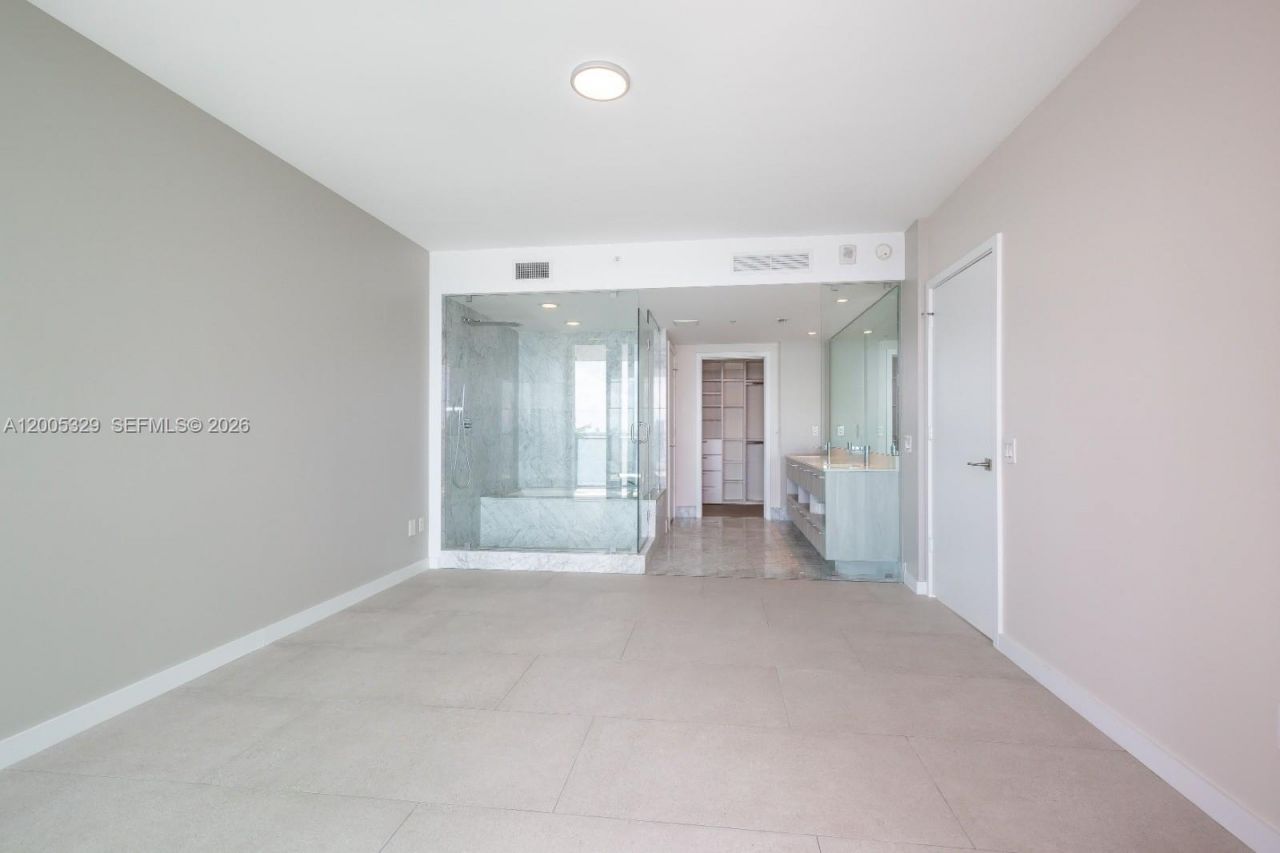 3131 NE 7th Ave, Unit 1406, Miami, FL 33137 Photo
