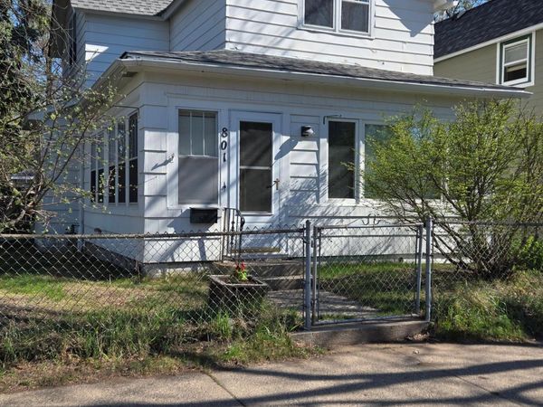 801 26th Avenue NE, Minneapolis, MN 55418