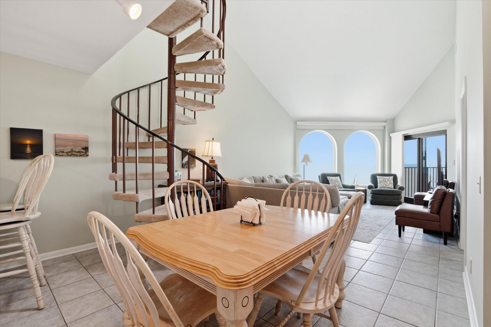 9002 Palmetto Drive Photo 15