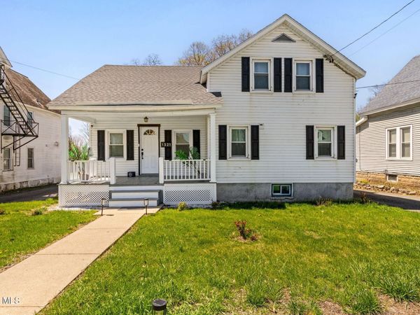 1321 Helderberg Avenue, Schenectady, NY 12306