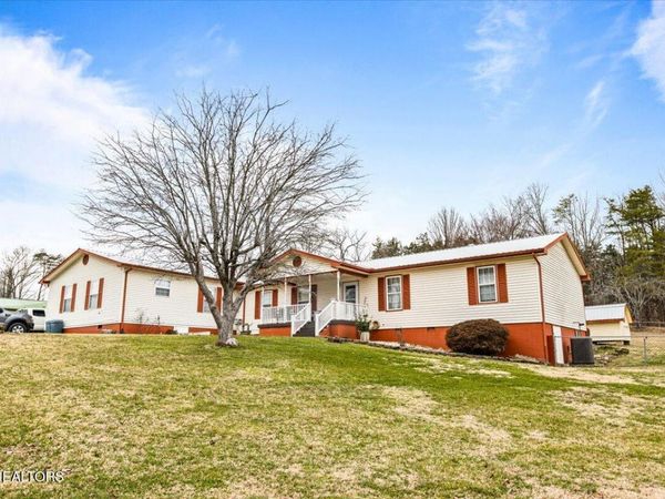 318 Springfield Drive, LaFollette, TN 37766