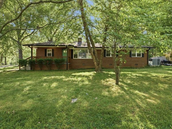 201 Fleming St , Tullahoma, TN 37388