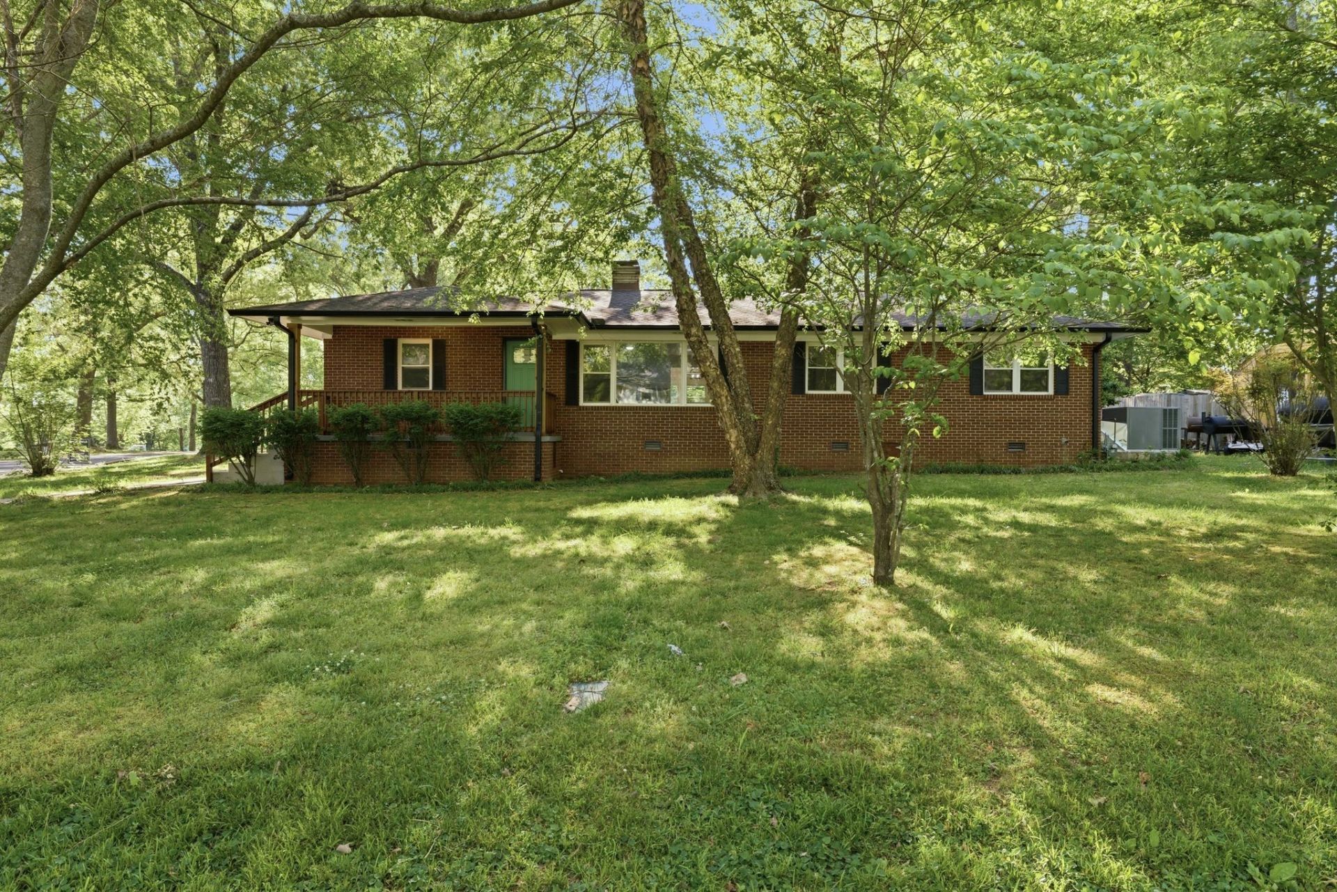 201 Fleming St, Tullahoma, TN 37388 Main Photo