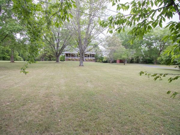 146 Volunteer Rd , Murfreesboro, TN 37128