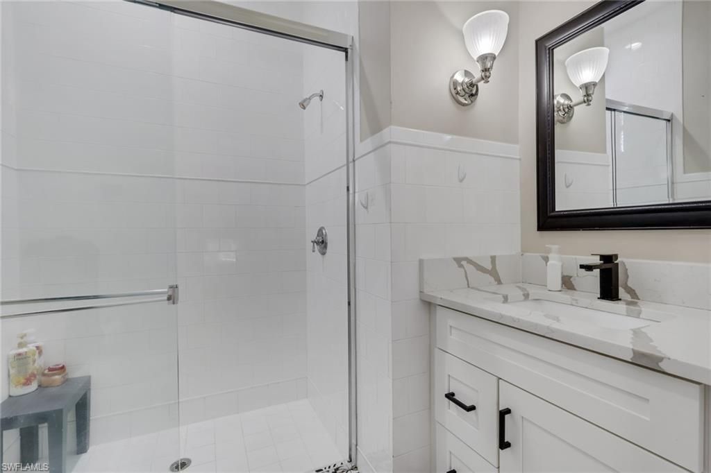 5074 Rustic Oaks Cir, Naples, FL 34105 Photo