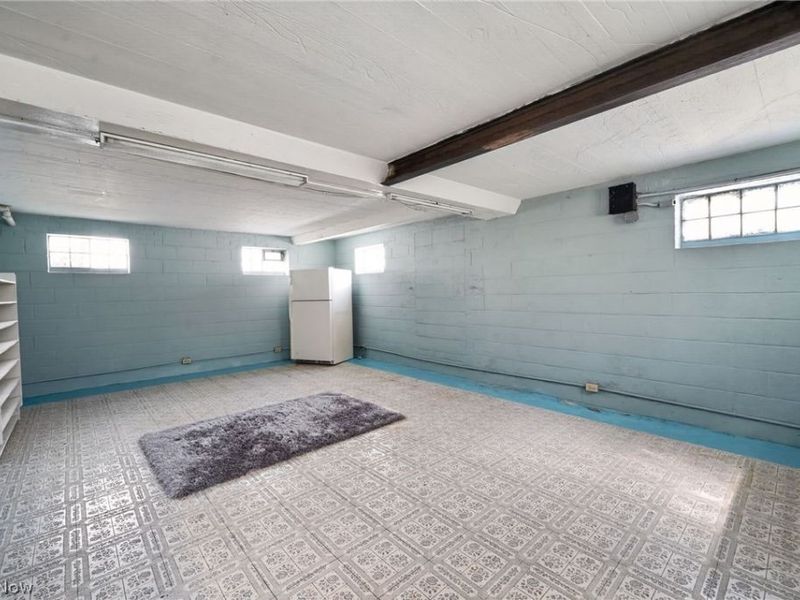 4787 Broadale Road, Cleveland, OH 44109 Photo 13