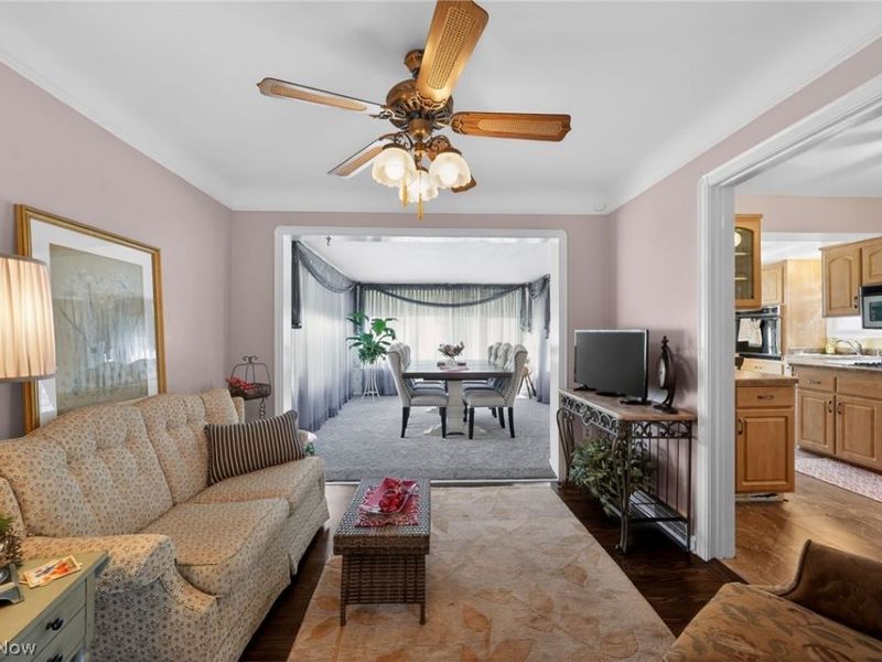 4787 Broadale Road, Cleveland, OH 44109 Photo 3