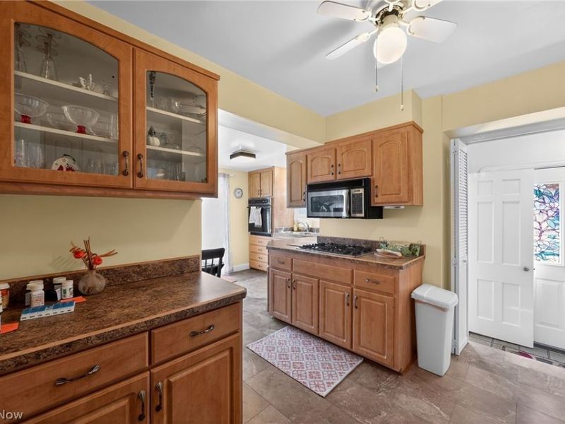 4787 Broadale Road, Cleveland, OH 44109 Photo 6