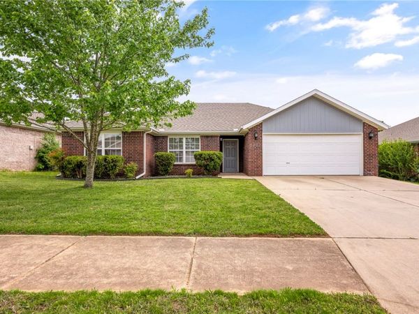 3407 SW Carriageway Avenue , Bentonville, AR 72712