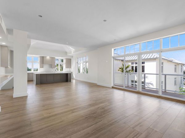 184 Lake Drive, Unit 4301, Palm Beach Shores, FL 33404