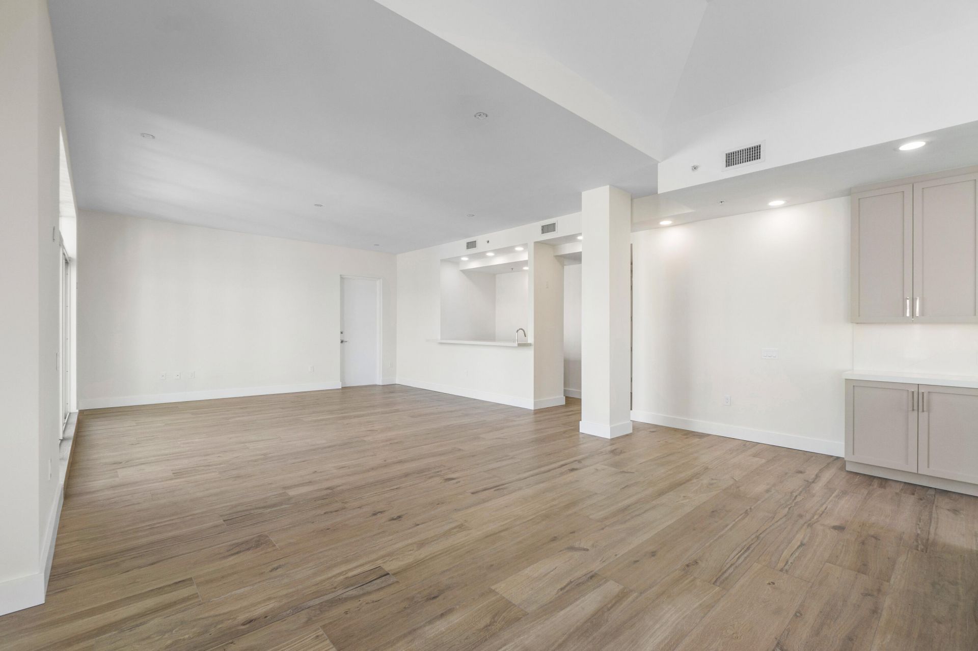 184 Lake Drive, Unit 4301, Palm Beach Shores, FL 33404 Photo