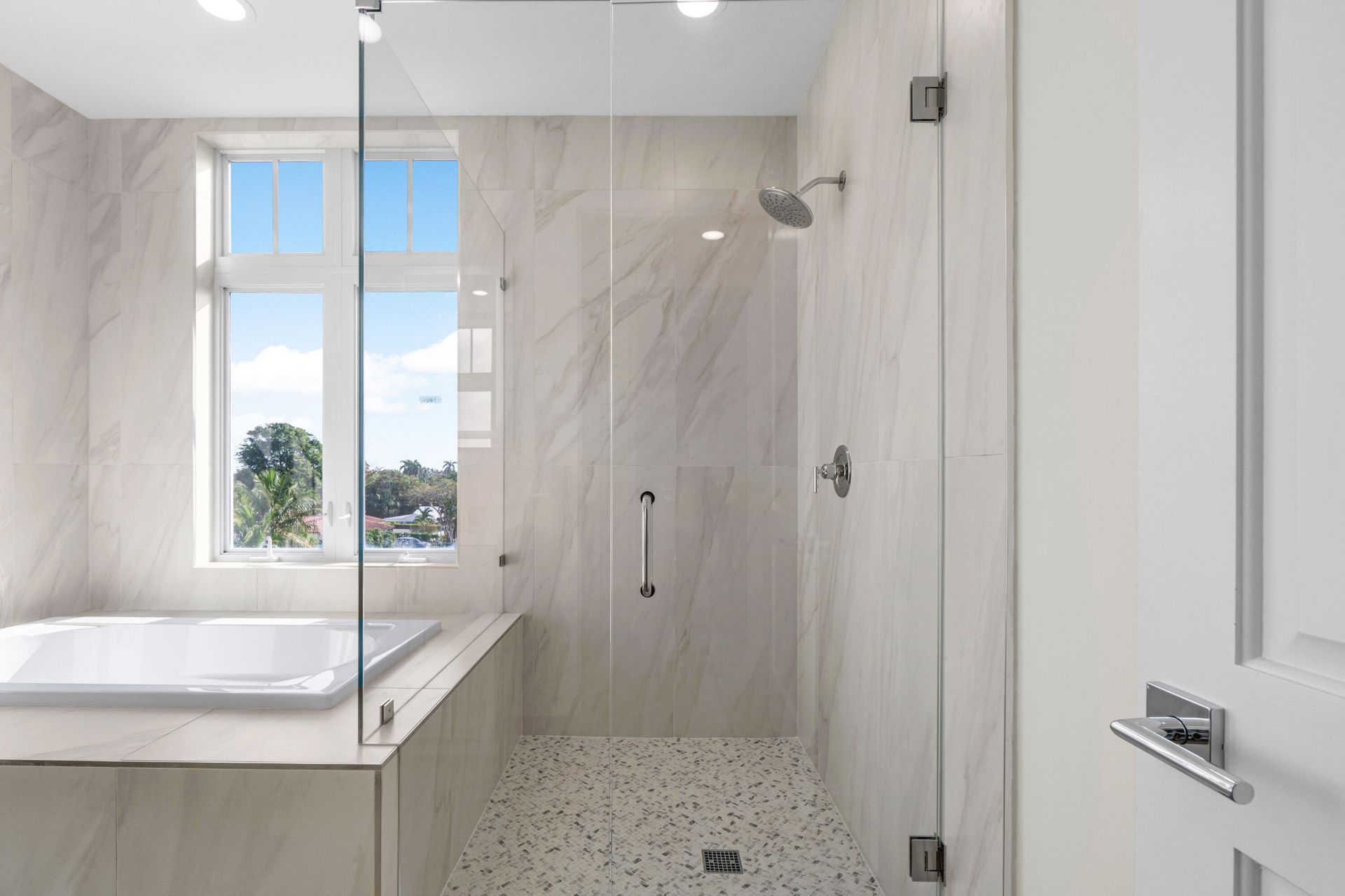 184 Lake Drive, Unit 4301, Palm Beach Shores, FL 33404 Photo