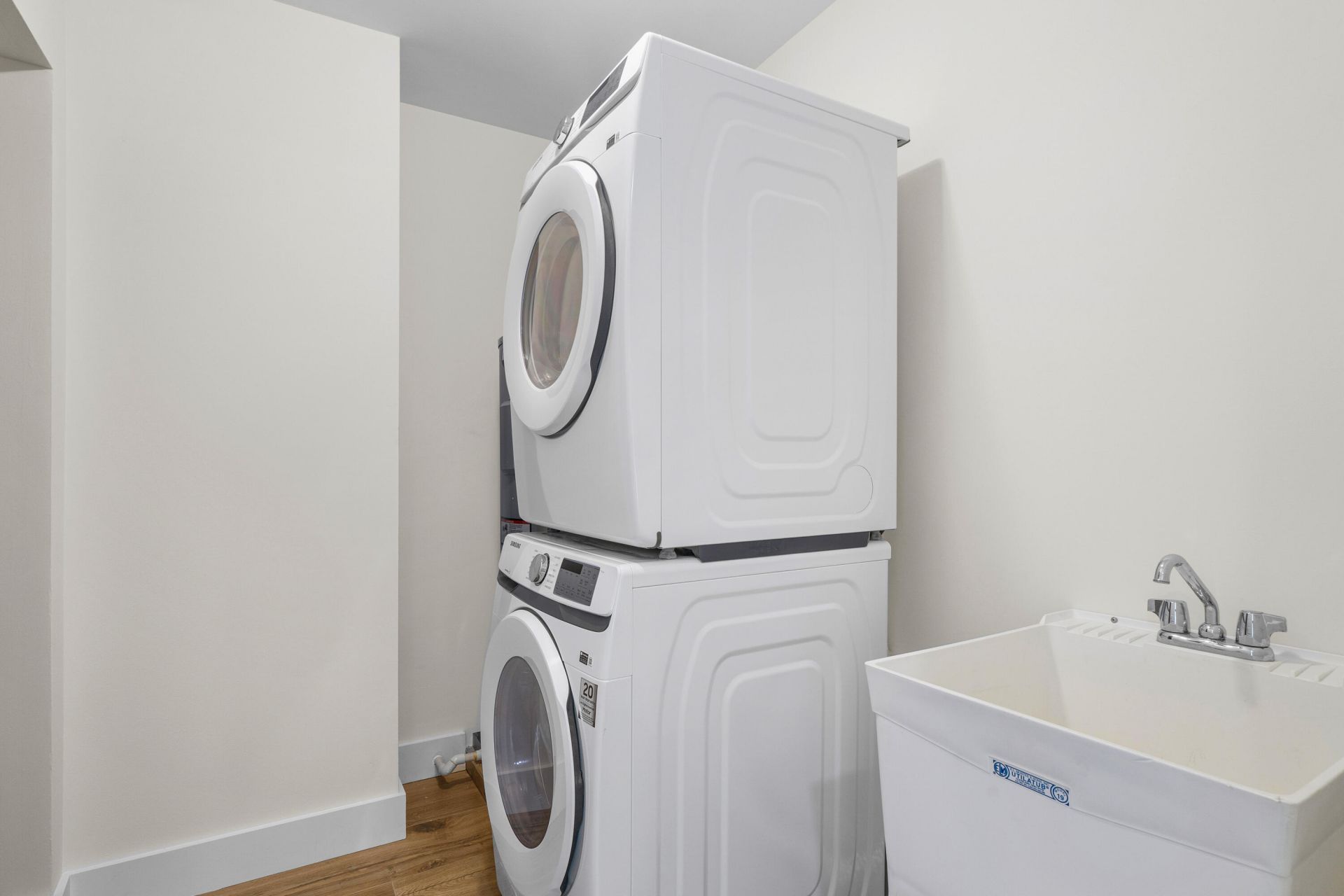 184 Lake Drive, Unit 4301, Palm Beach Shores, FL 33404 Photo