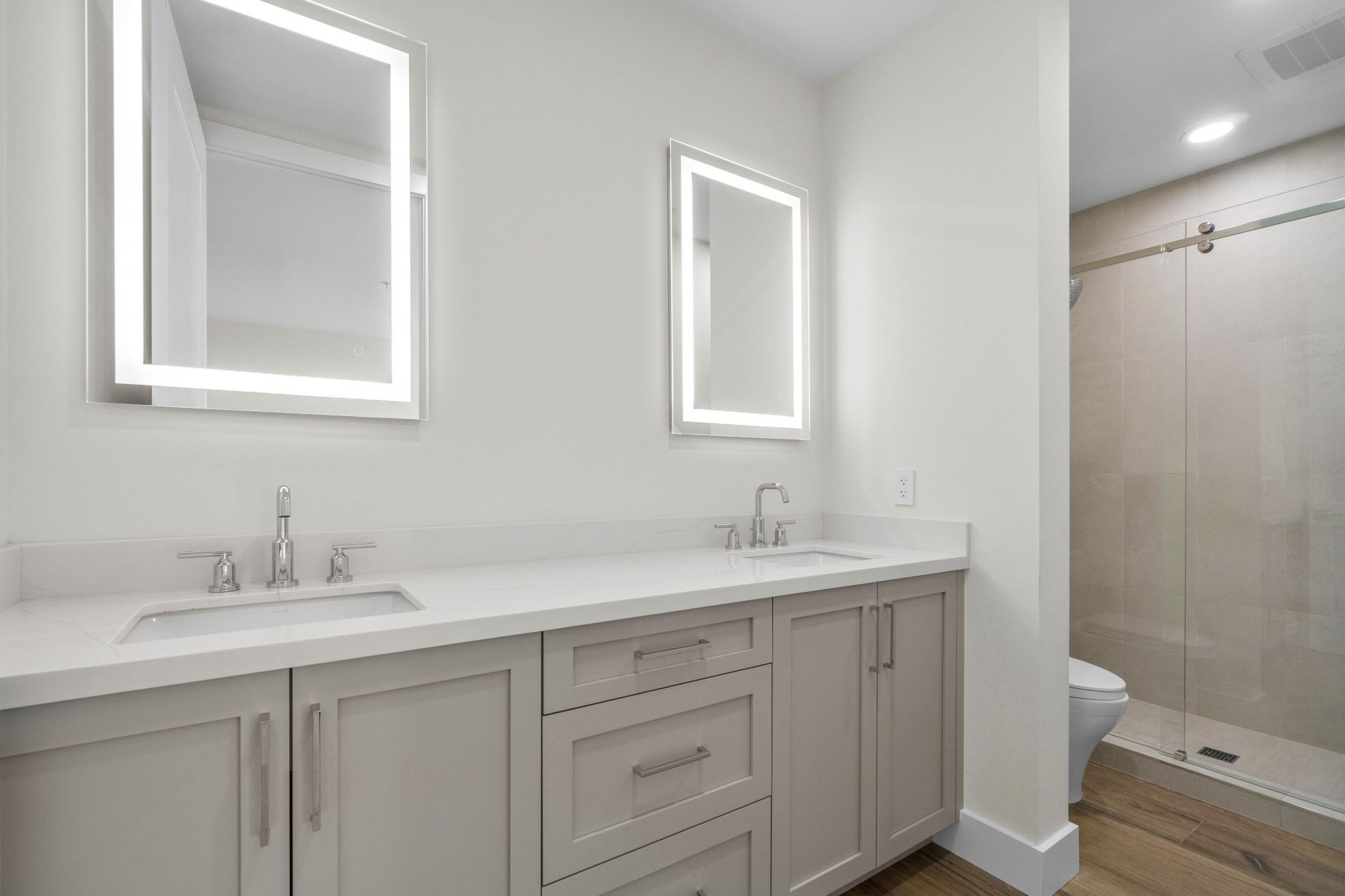 184 Lake Drive, Unit 4301, Palm Beach Shores, FL 33404 Photo