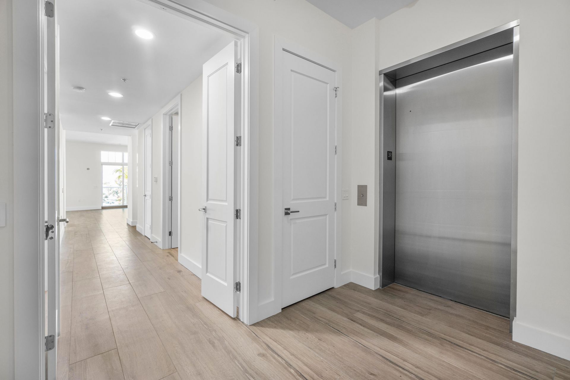 184 Lake Drive, Unit 4301, Palm Beach Shores, FL 33404 Photo