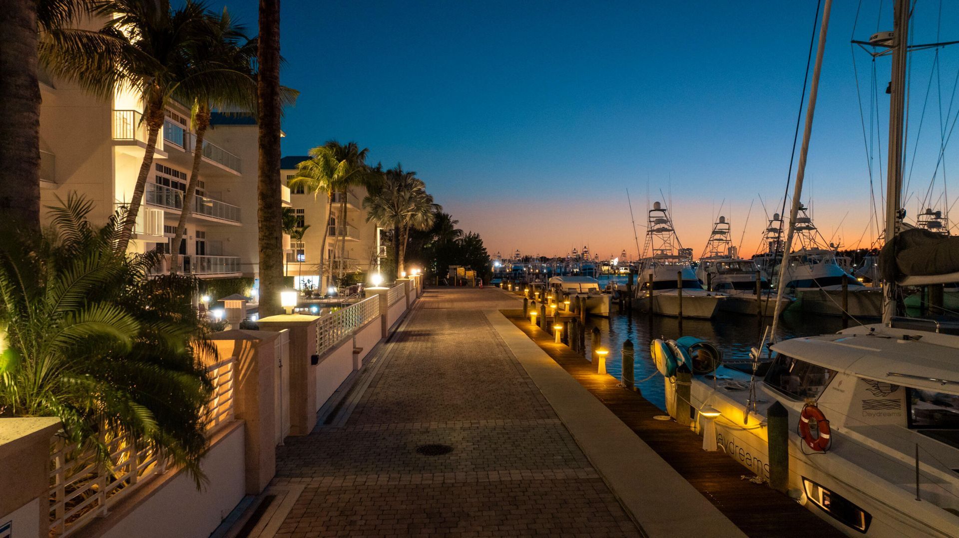 184 Lake Drive, Unit 4301, Palm Beach Shores, FL 33404 Photo