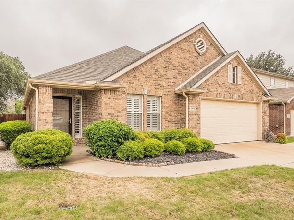 4504 Chris Drive, Fort Worth, TX 76244