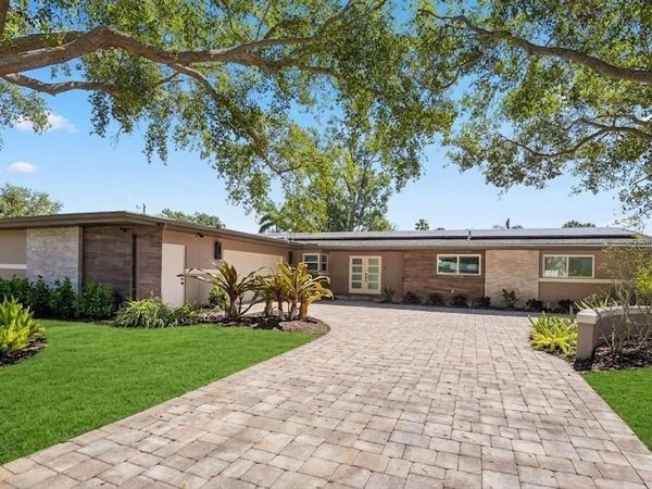 861 RAFAEL BOULEVARD NE, ST PETERSBURG, FL 33704