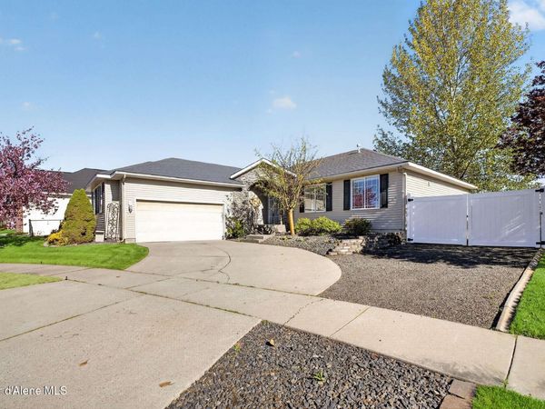 425 E Titanium CT , Post Falls, ID 83854