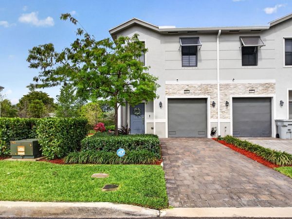 873 NW 3rd Way, Pompano Beach, FL 33060