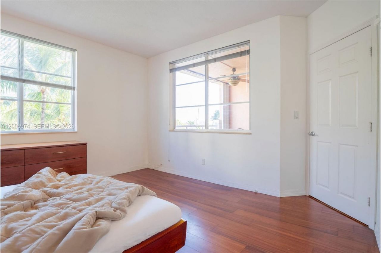 151 Michigan Ave , Unit 533, Miami Beach, FL 33139 Photo