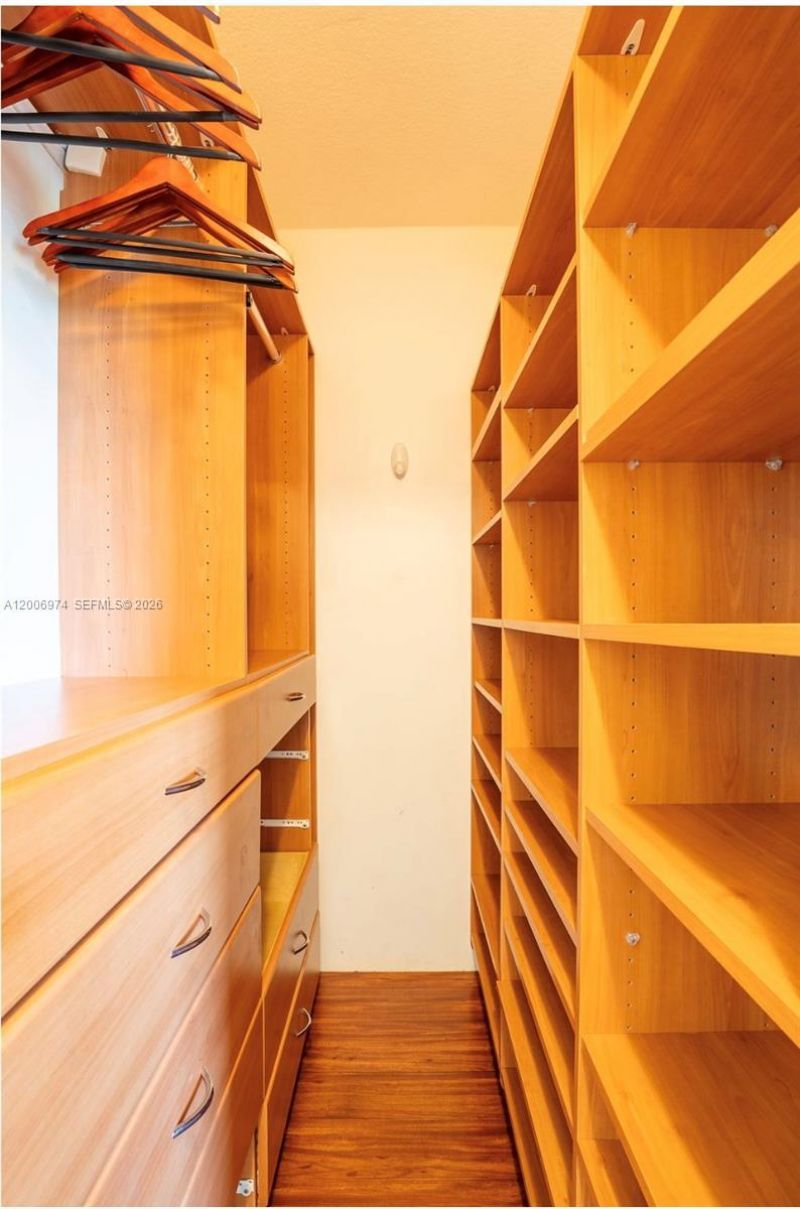 151 Michigan Ave , Unit 533, Miami Beach, FL 33139 Photo