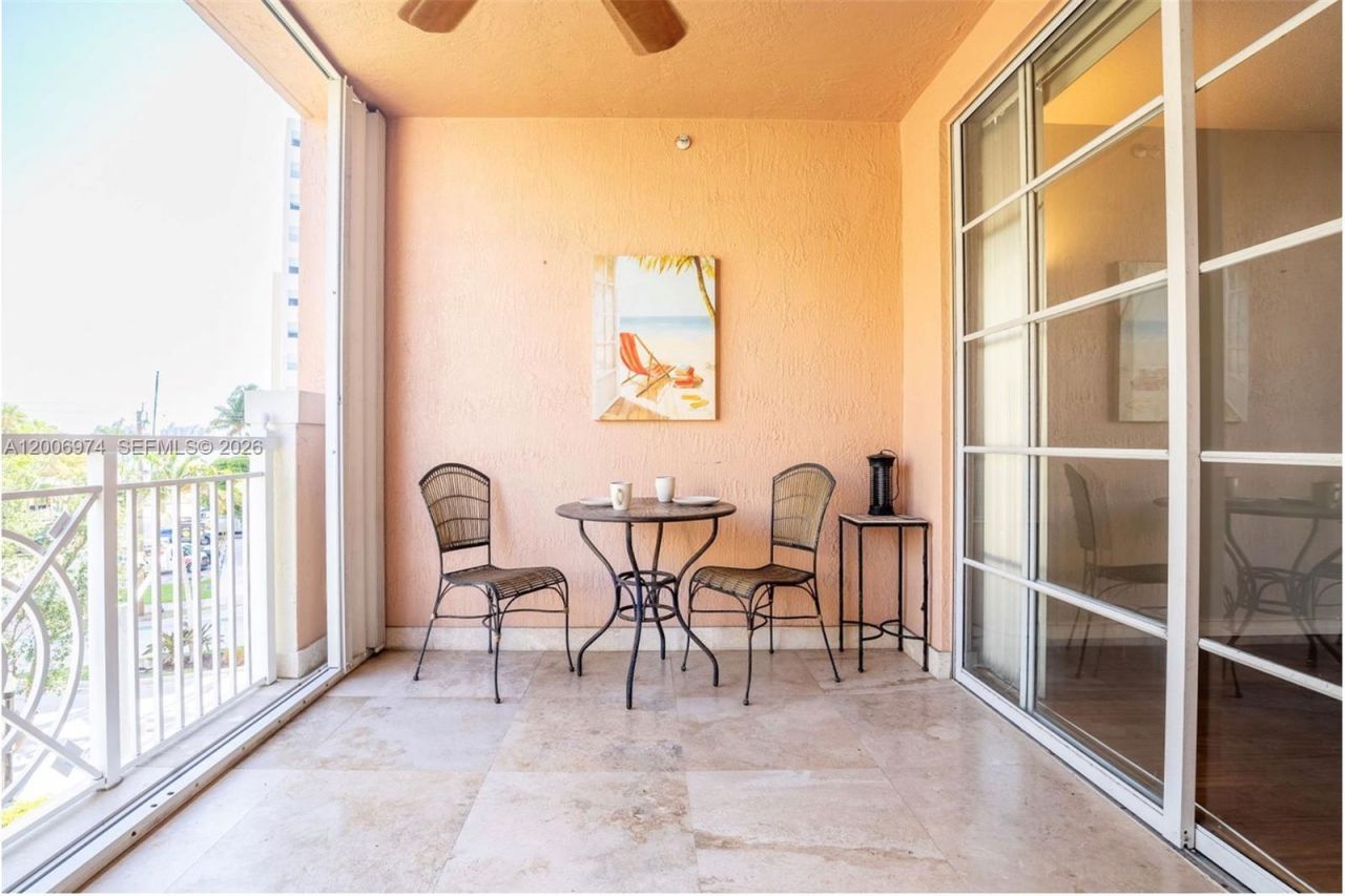 151 Michigan Ave , Unit 533, Miami Beach, FL 33139 Photo