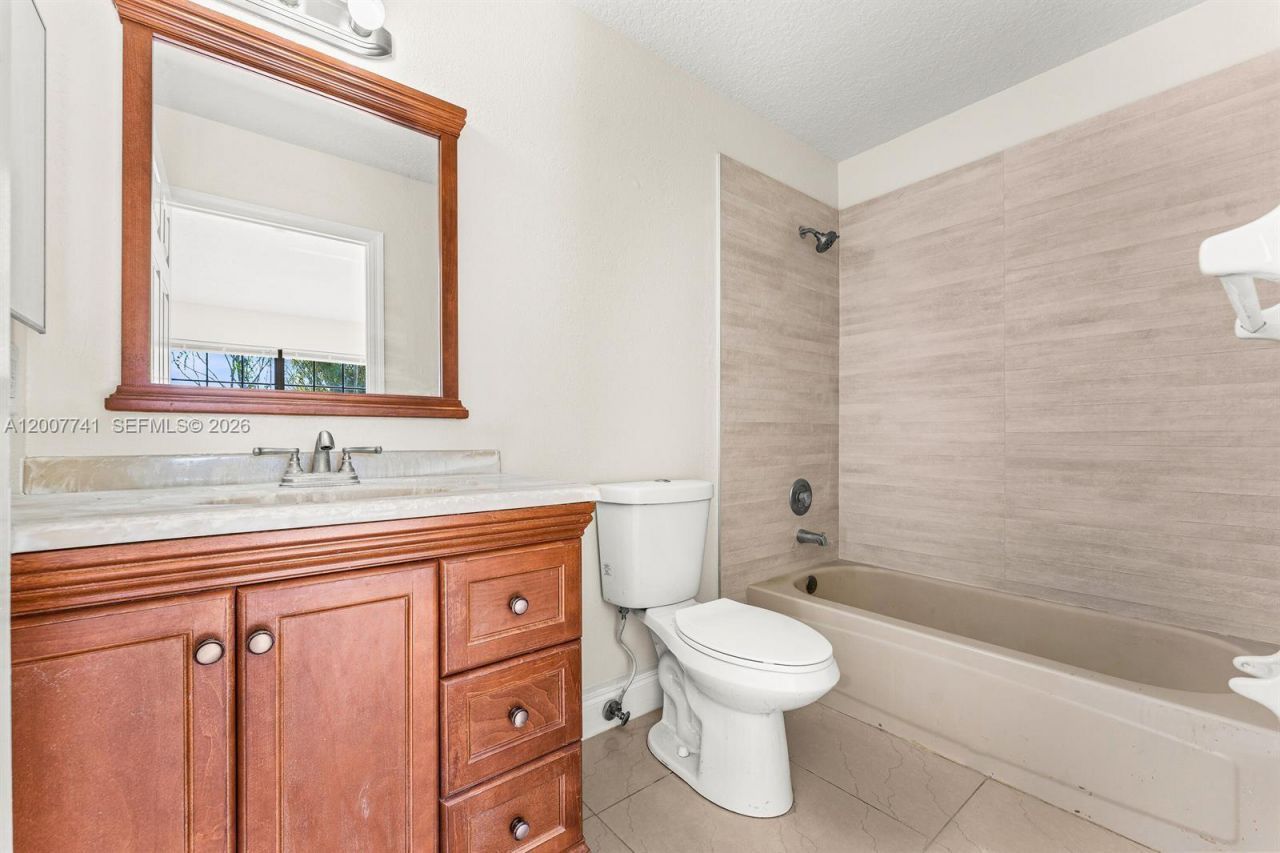 18055 W Sycamore Dr, Unit 1, Loxahatchee, FL 33470 Photo