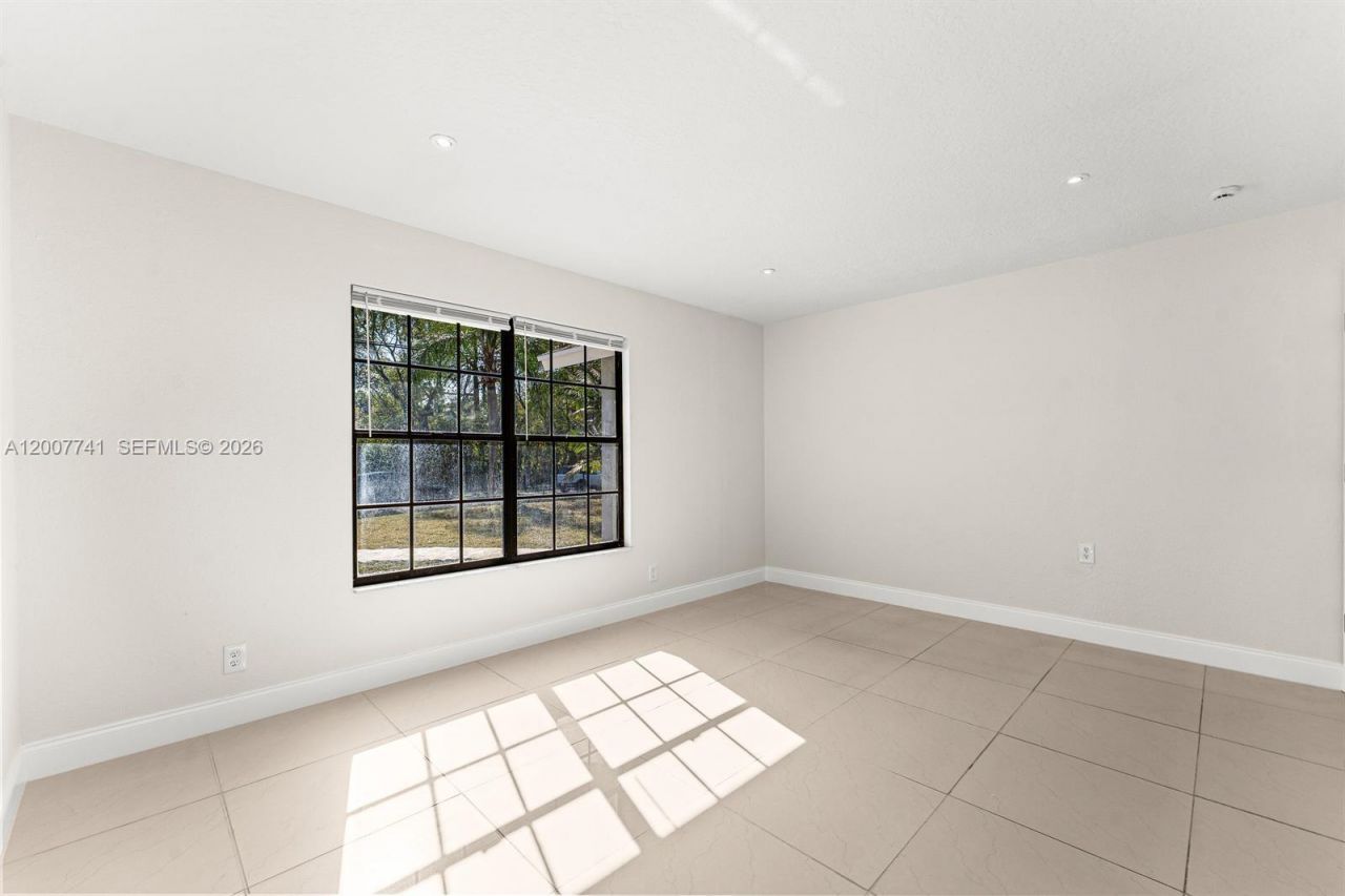 18055 W Sycamore Dr, Unit 1, Loxahatchee, FL 33470 Photo