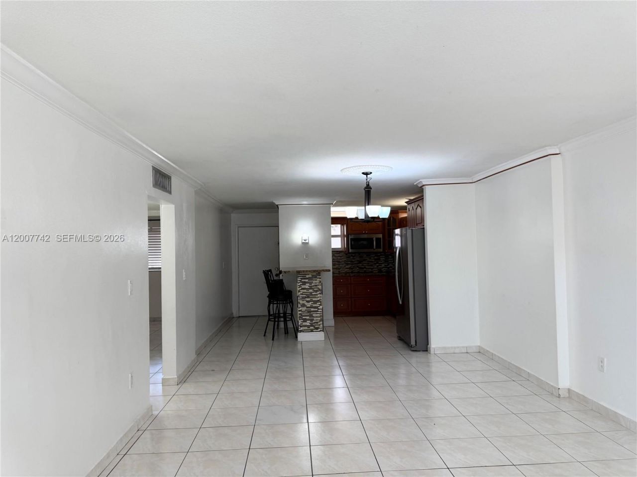 1850 W 56th St, Unit 2404, Hialeah, FL 33012 Photo