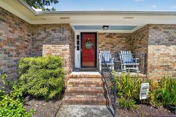 2331 Vanderbilt Drive photo 4